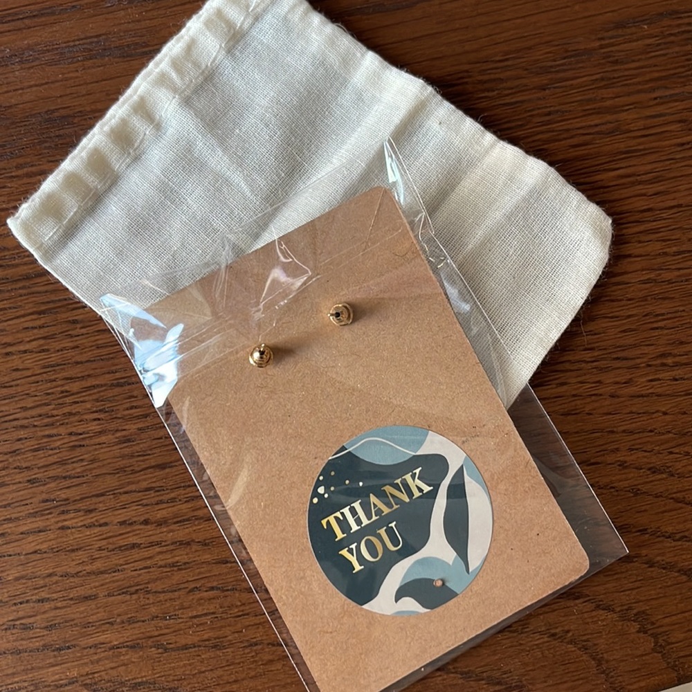 MIA. earrings style 3. - Picture 7 of 7